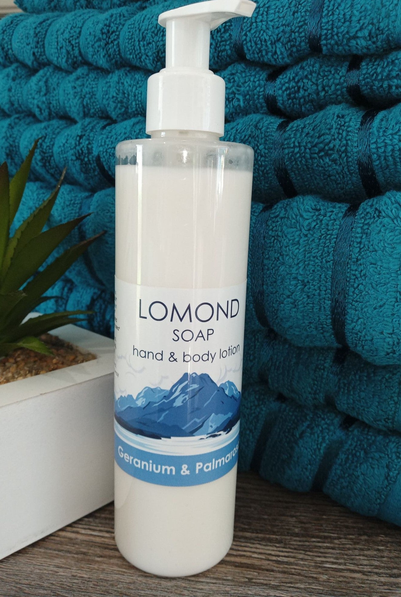 Geranium & palmarosa hand and body lotion